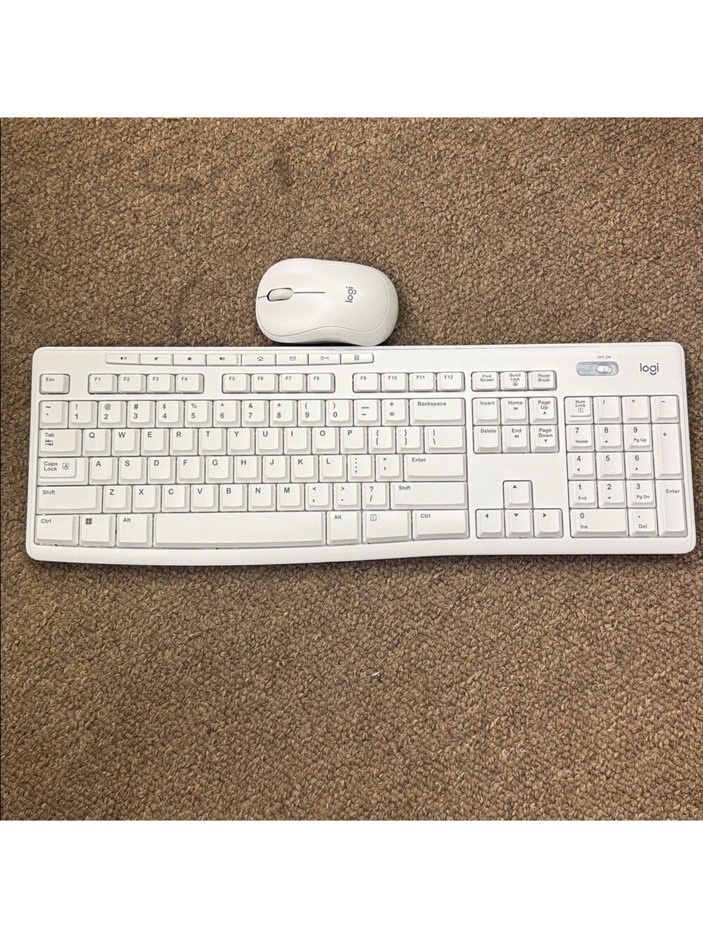 Logitech White Wireless Keyboard and Mouse Combo - Picture 2 of 2